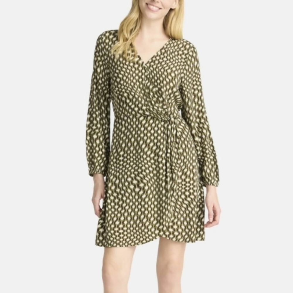 NWT! Elegant Olive Patterned Wrap Dress - Picture 6 of 9